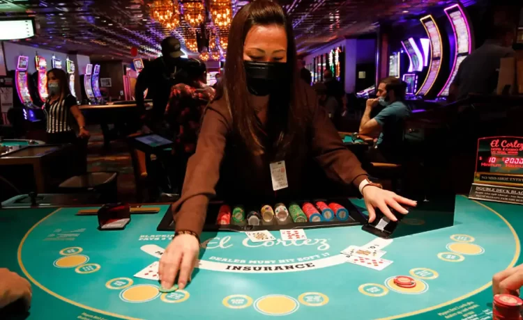 Which online casino games provide a unique and immersive experience